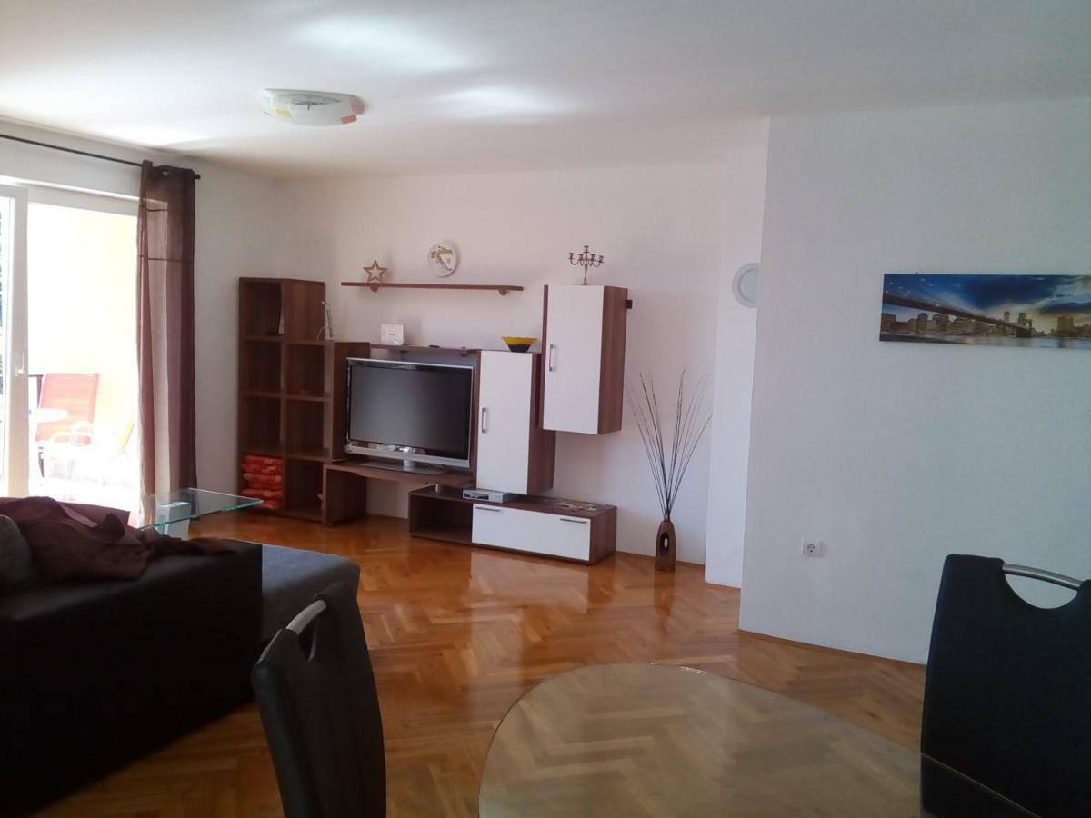 Apartman Dubravka 1 Lovran Exteriör bild