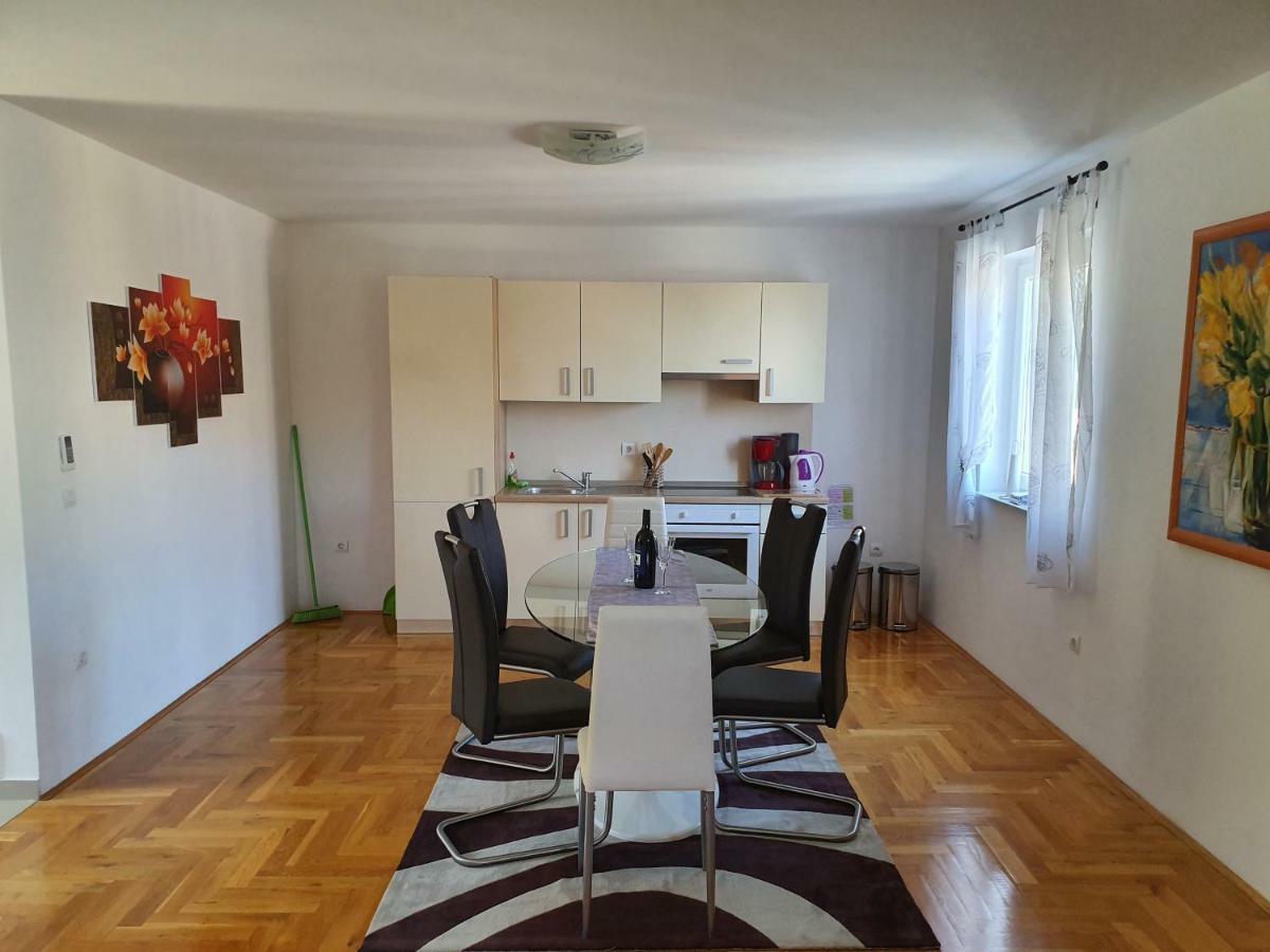 Apartman Dubravka 1 Lovran Exteriör bild